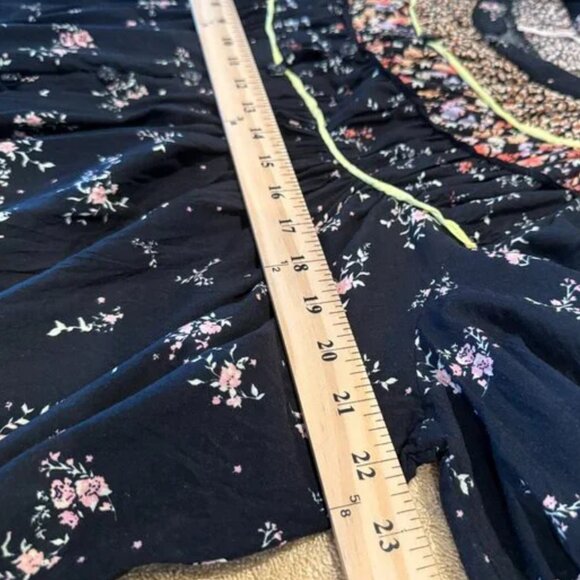 Free People Black Floral Blouse - Picture 5 of 7